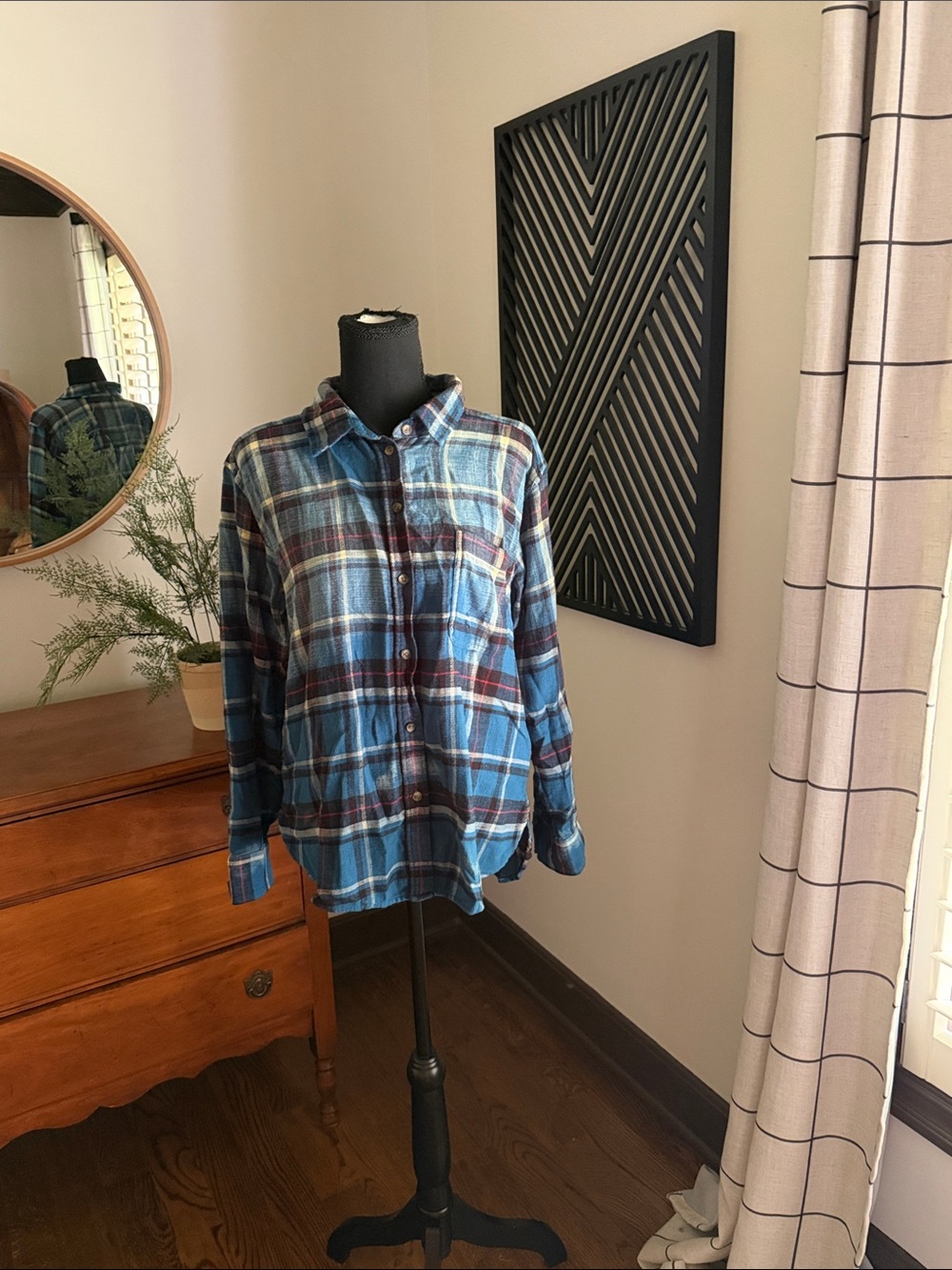American Eagle Outfitters Blue Plaid Button-Up distressed boyfriend flannel smal